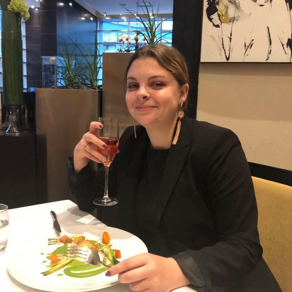 Meet your Posher, Juliette - Picture 1 of 1